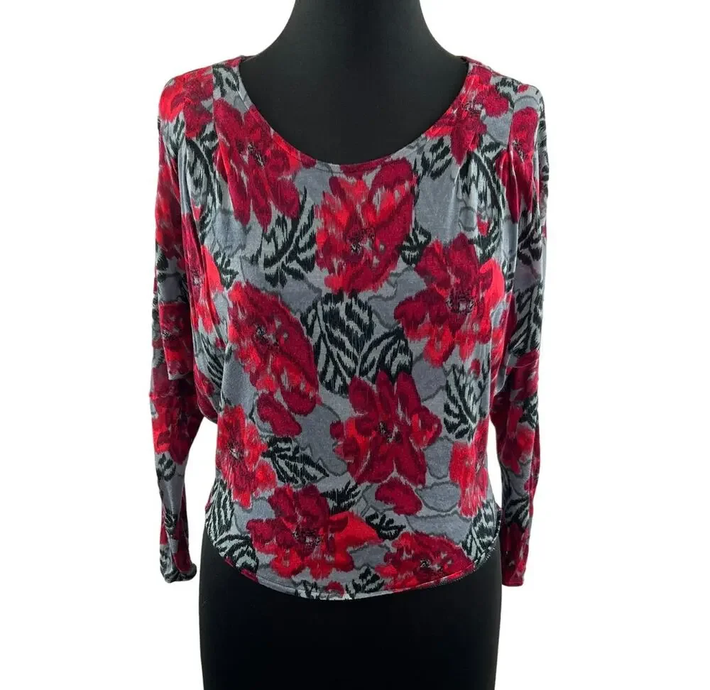 FREE PEOPLE Red Gray Floral Print Long Sleeve Round Neck Pullover Knit Top Sz S